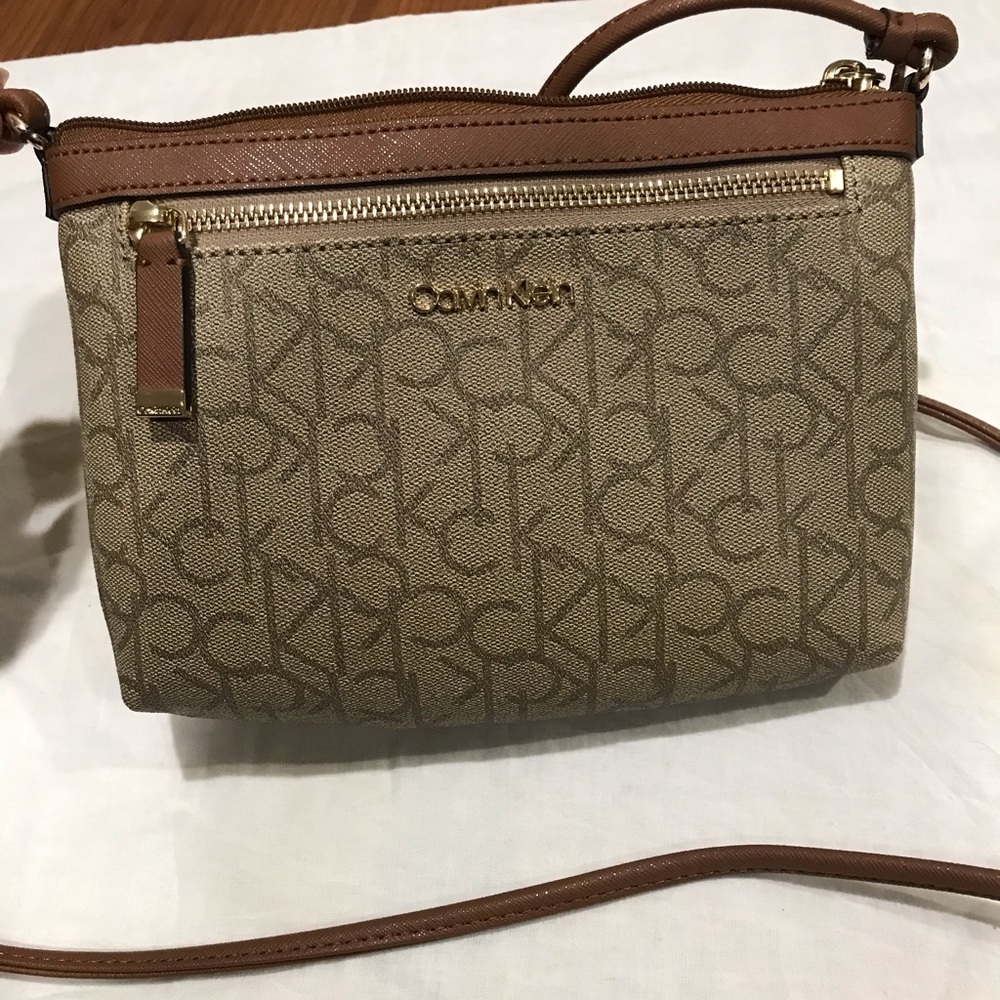 Calvin Klein Crossbody